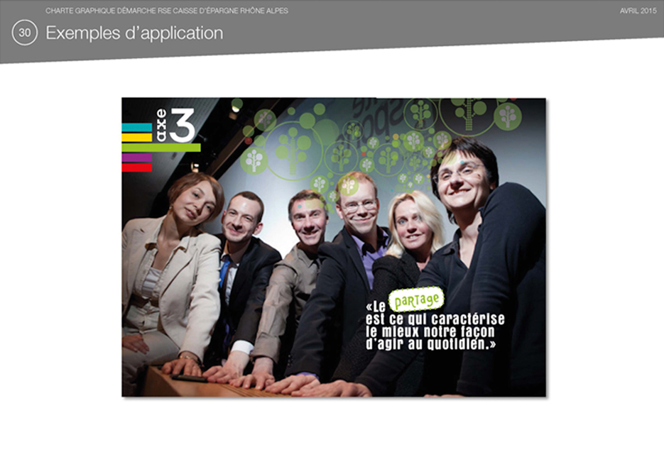 logo sur fond bois vert